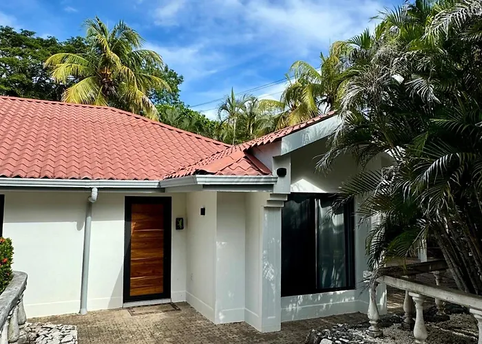 Family 2br Home-pool Access, 1 Min To Playas Del Coco