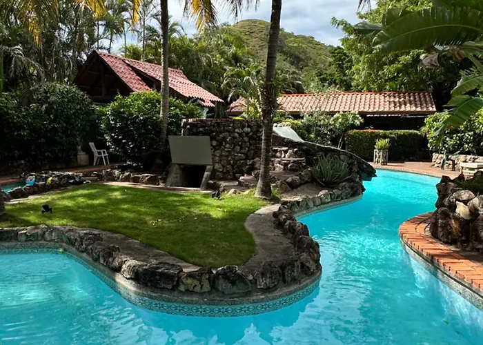 Family 2br Home-pool Access, 1 Min To Playas Del Coco Privatunterkunft