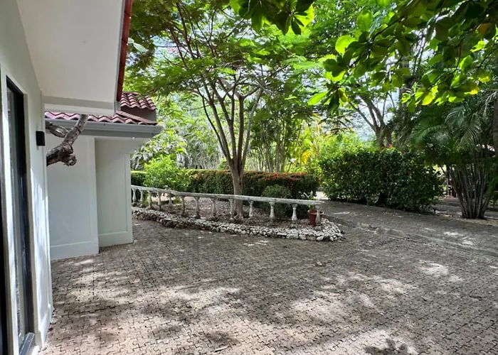 Privatunterkunft Family 2br Home-pool Access, 1 Min To Playas Del Coco